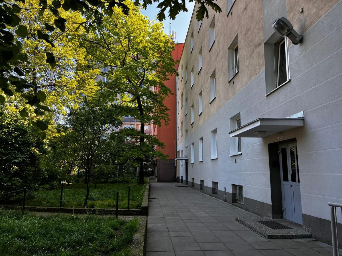 Studio Close To Royal Lazienki Park, Недалеко От Олинек Варшава Экстерьер фото